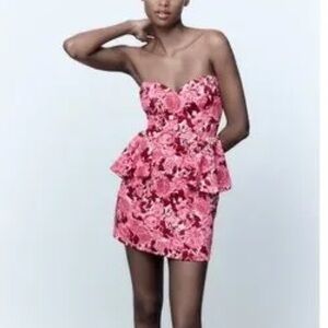 Zara Blogger’s Favorite Pink Floral Jacquard Mini Dress -‎ Medium
